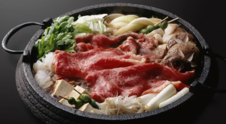 すき焼きの具材ガイド｜おいしい肉の選び方やふるさと納税で選ぶ方法も