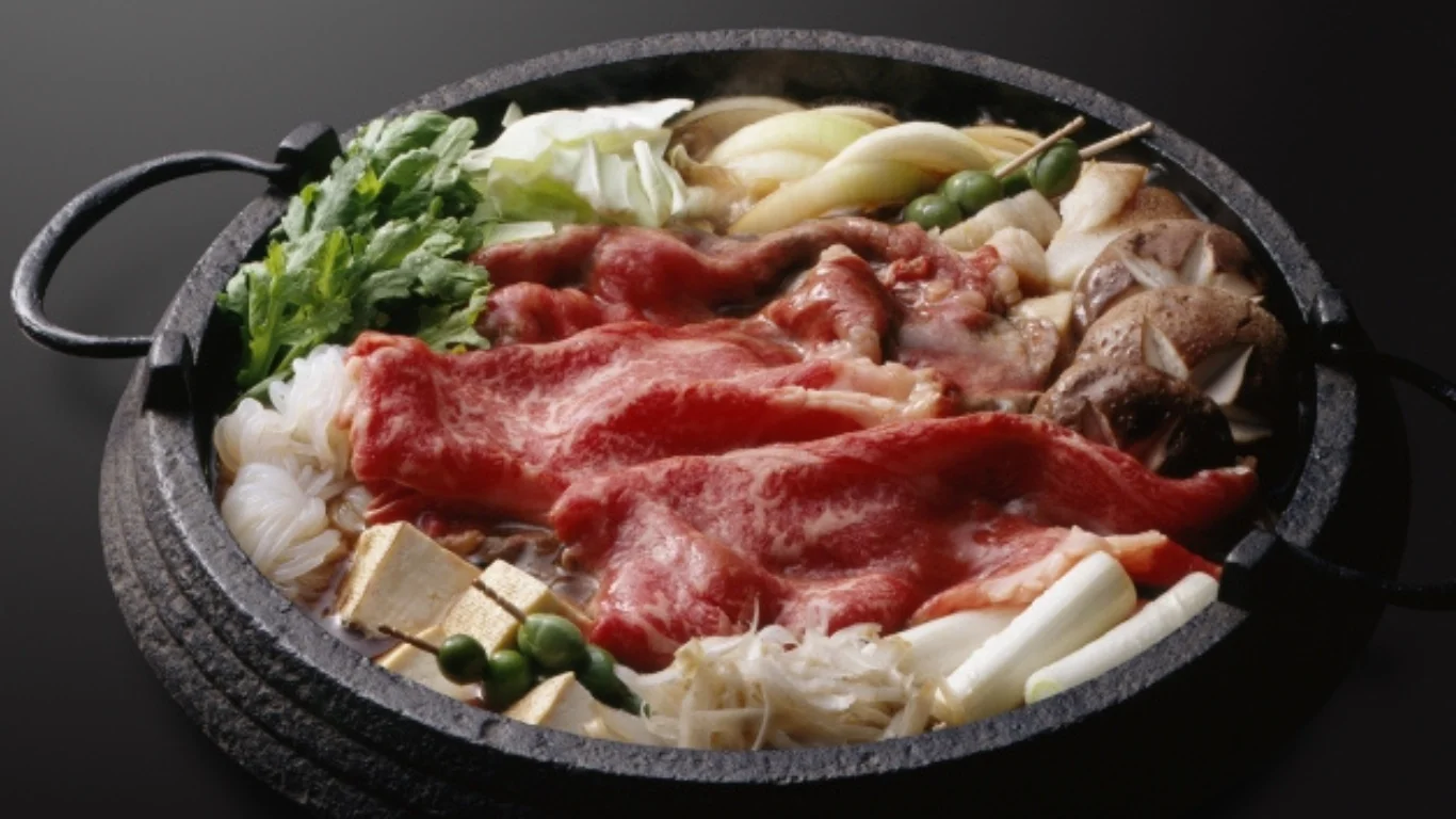 すき焼きの具材ガイド｜おいしい肉の選び方やふるさと納税で選ぶ方法も