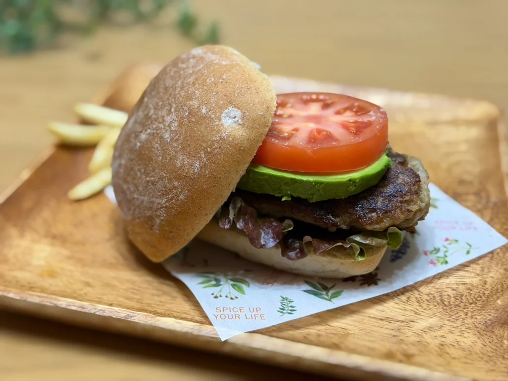 黒毛和牛100% 極み生ハンバーグ