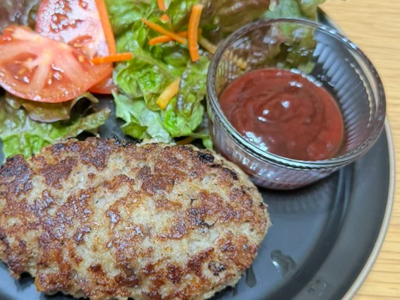 黒毛和牛100% 極み生ハンバーグ